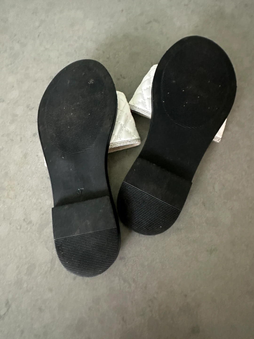 White Quilted Slides Sandals - photo 5