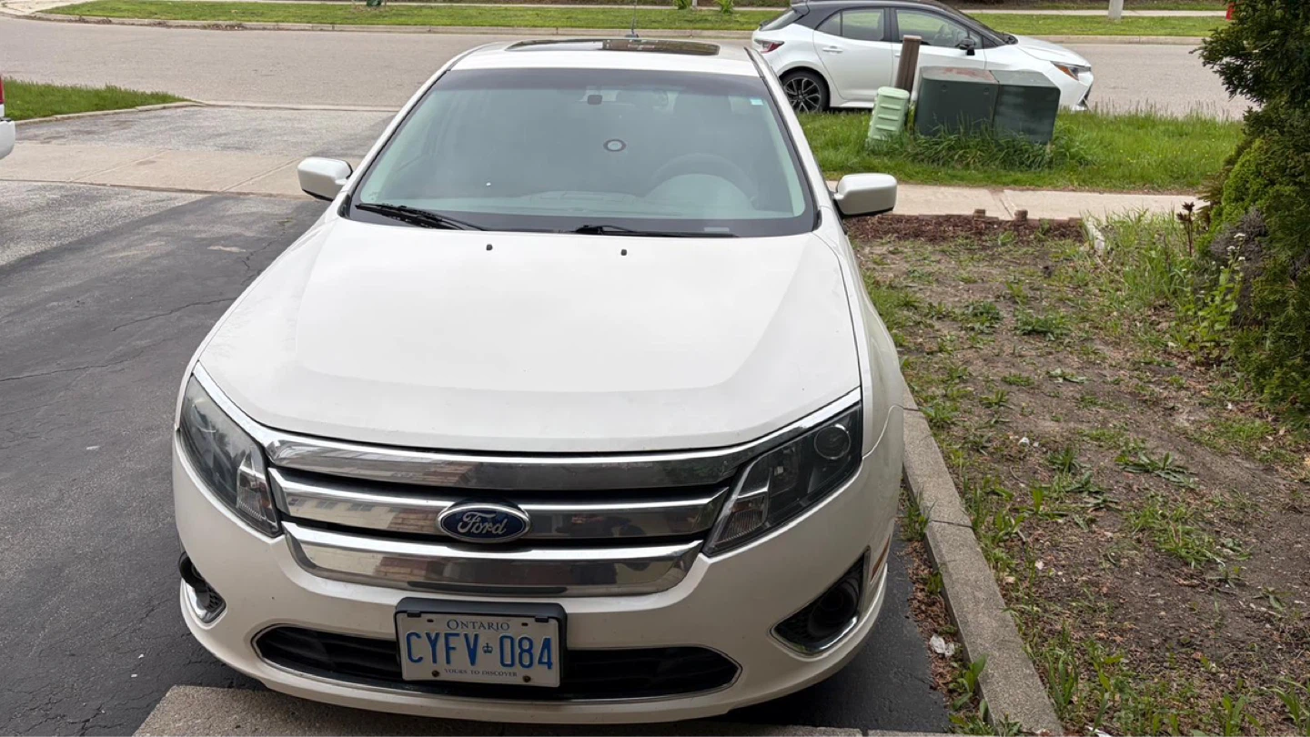 White Ford Fusion Sedan - photo 5