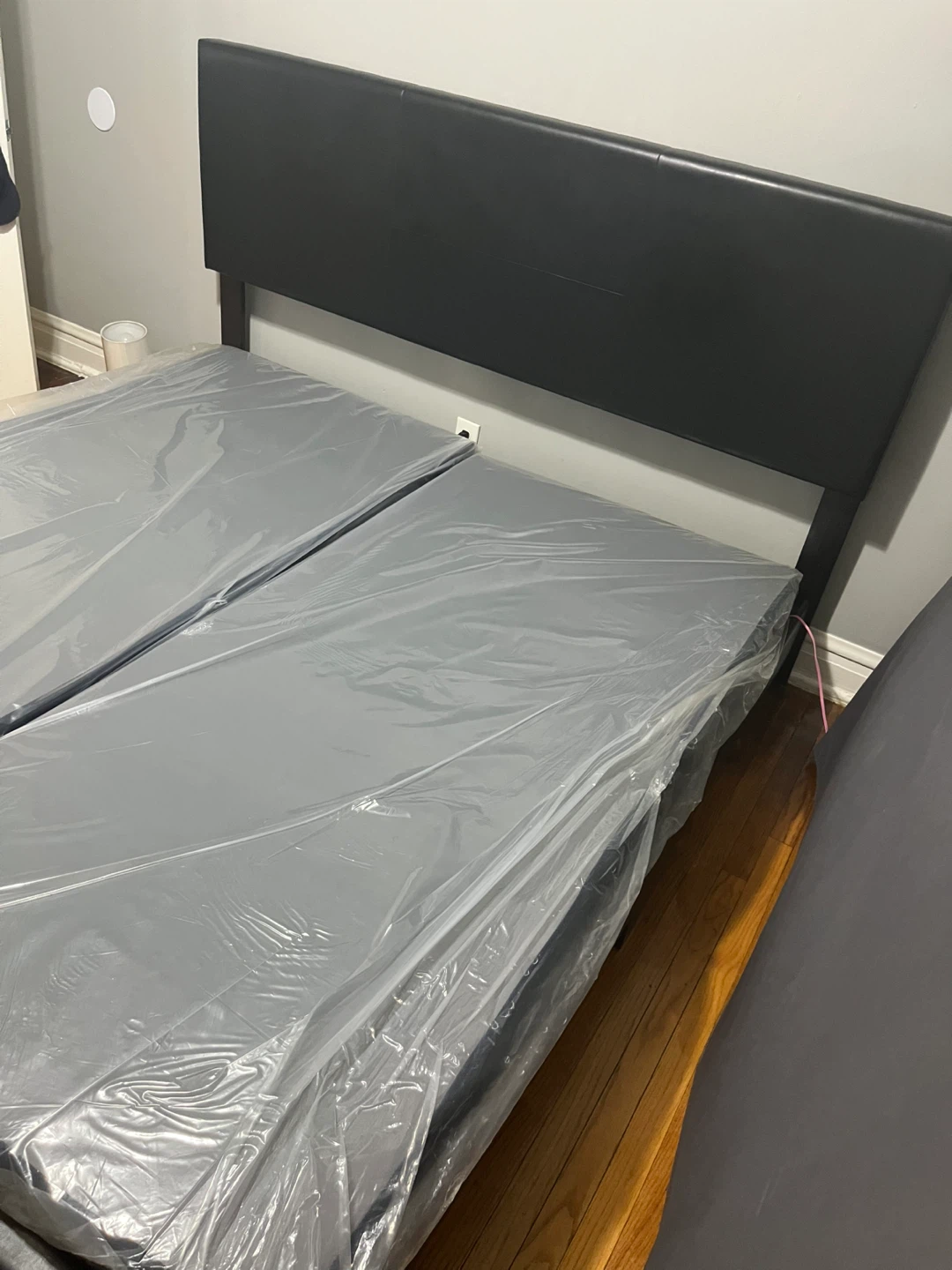 Black Faux Leather Headboard Bed Frame with two Mattresses - photo 3