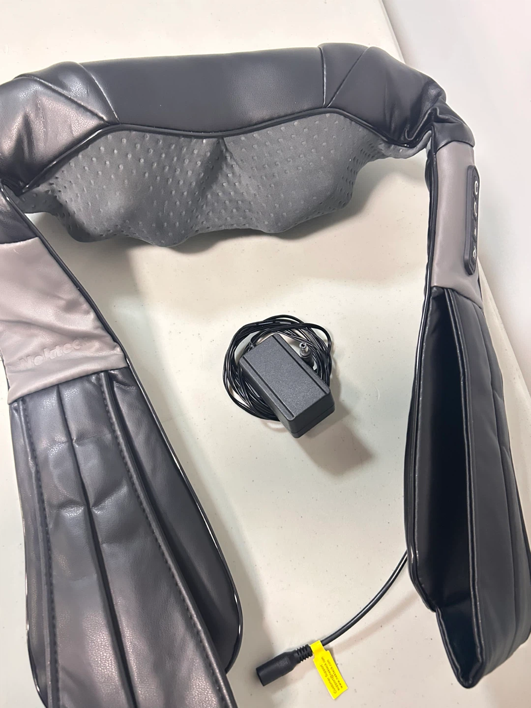 Neck and Shoulder Massager - photo 2
