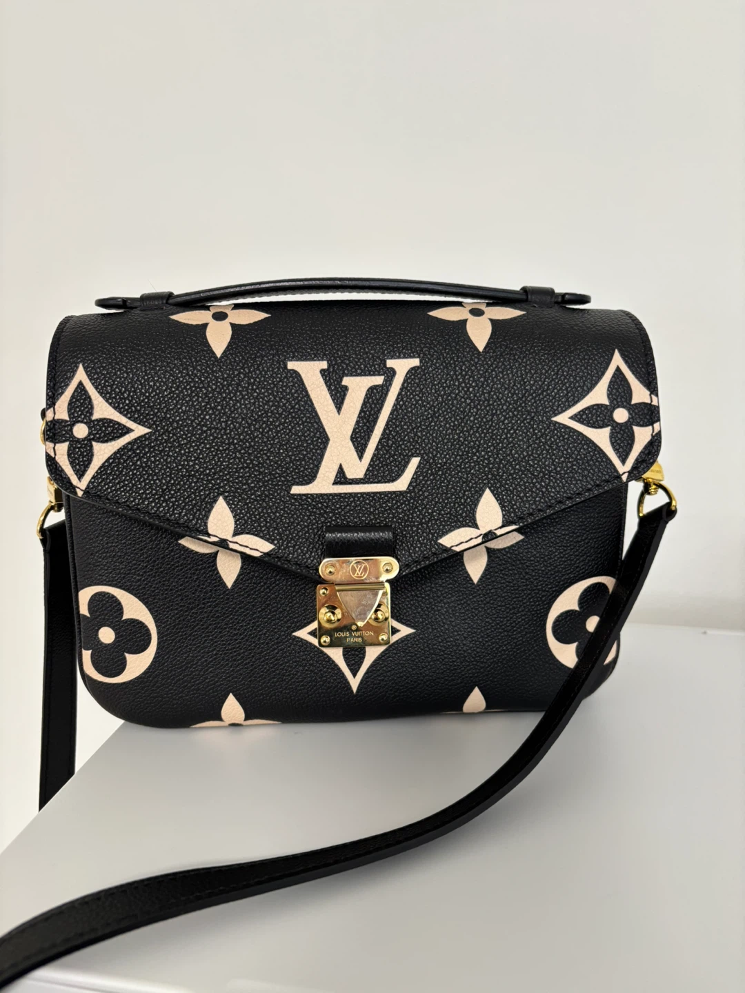 Louis Vuitton Monogram Empreinte Pochette Twist Bag
