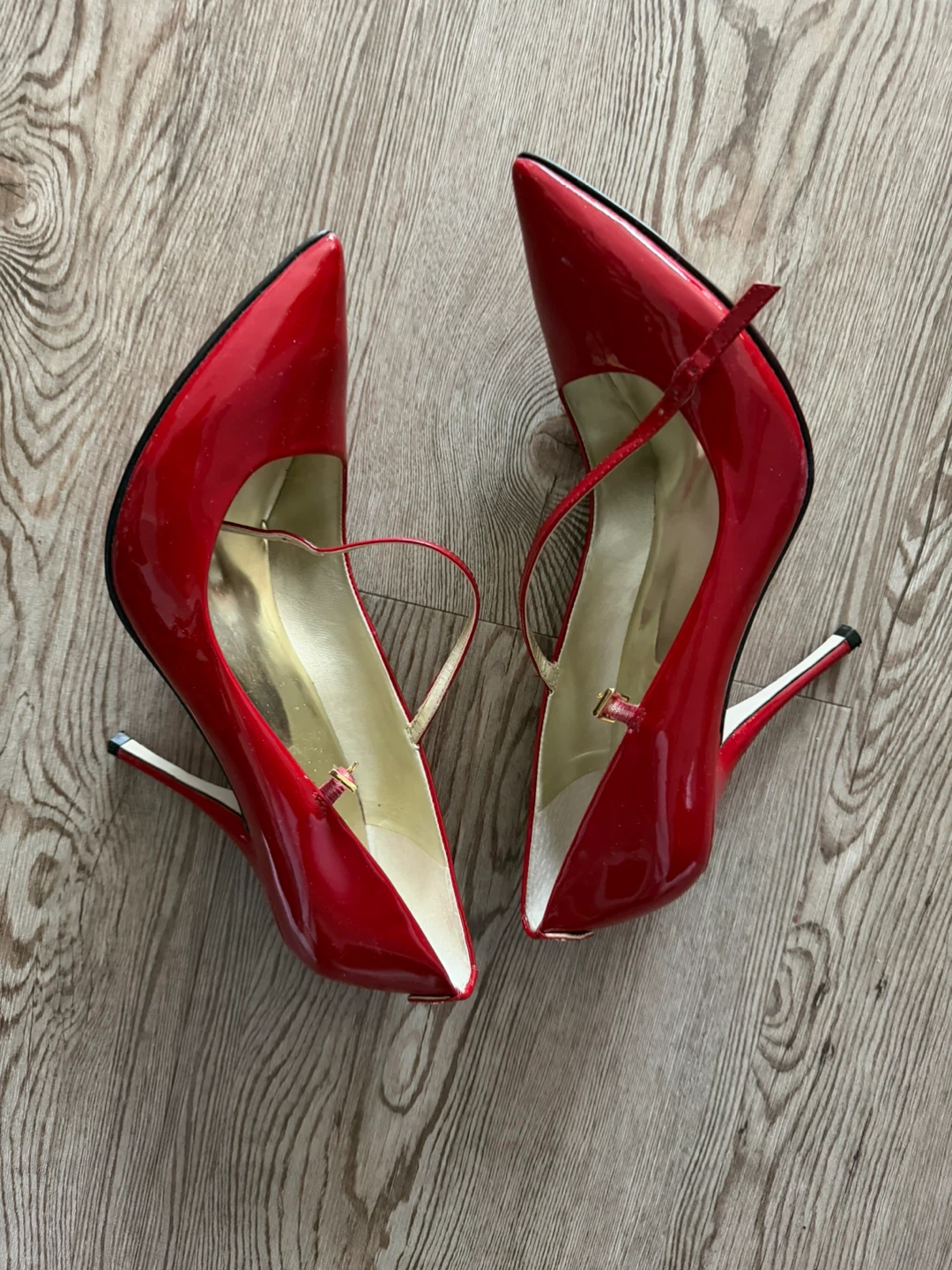 GUESS by Marciano Red Patent Heels - Size 8.5 - photo 3