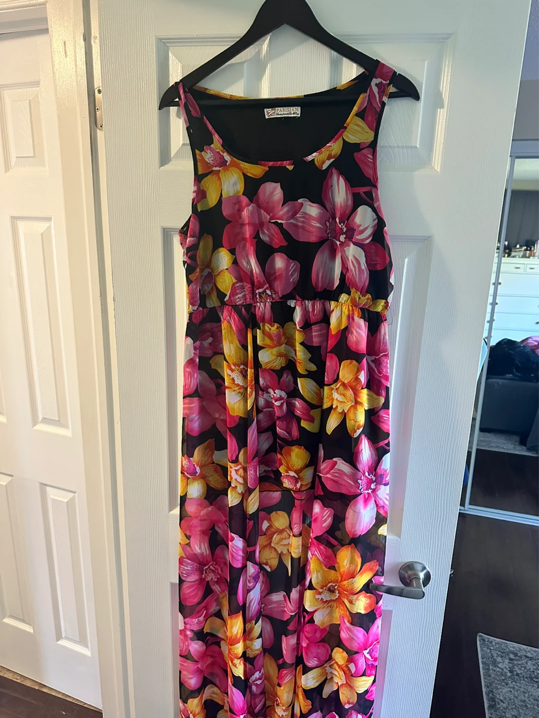 PARISIAN Floral Maxi Dress with inside skirt Size L