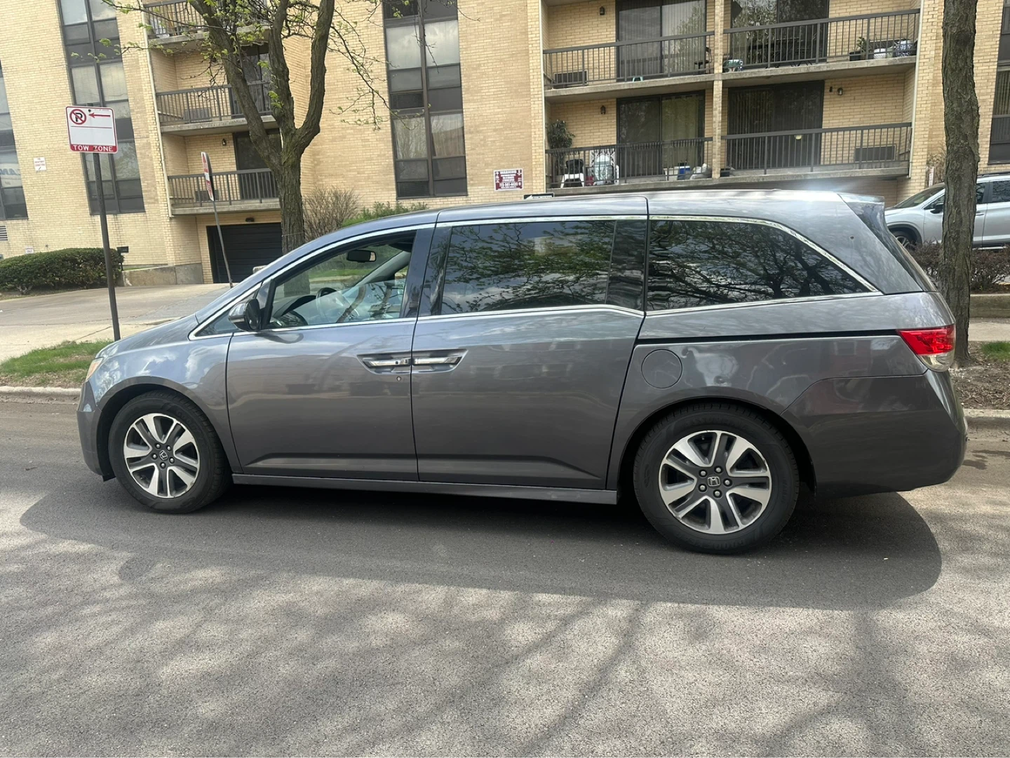 2012 Honda Odyssey EX-L - photo 2