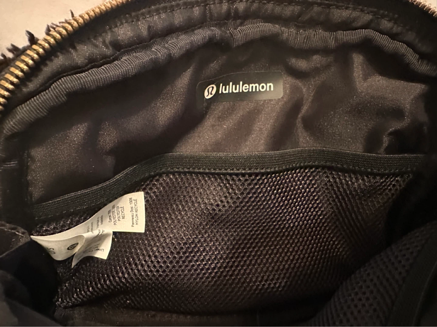 Lululemon crossbody bag - photo 4