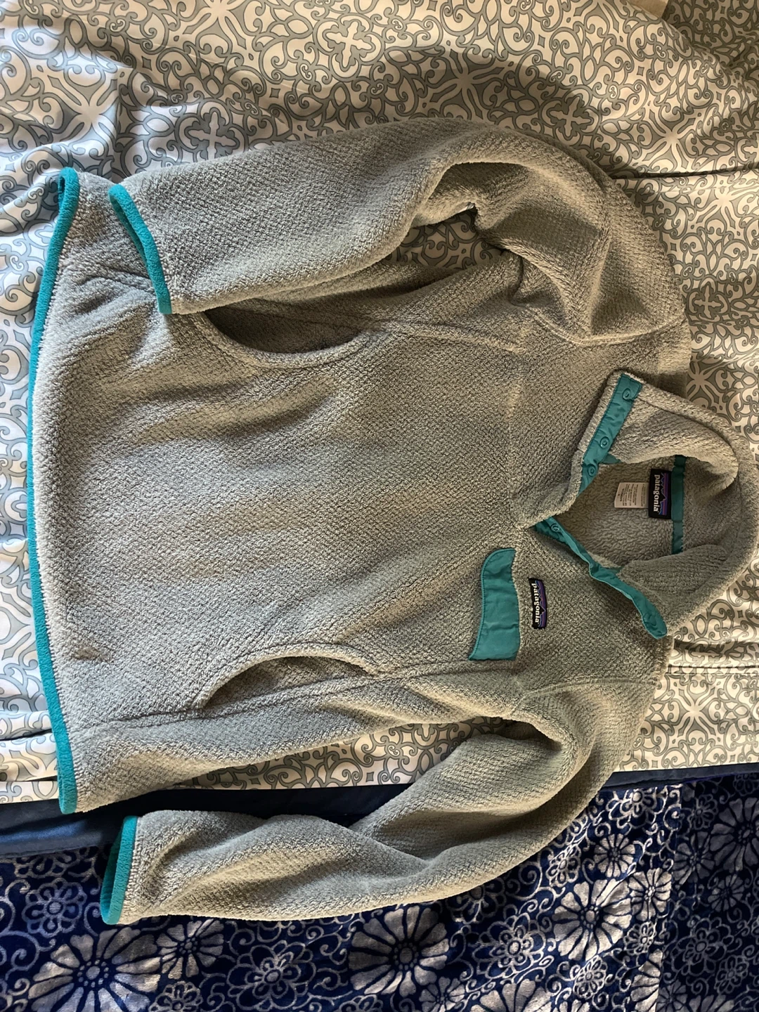 Patagonia Women's Small Fleece Pullover - Grey - Size S