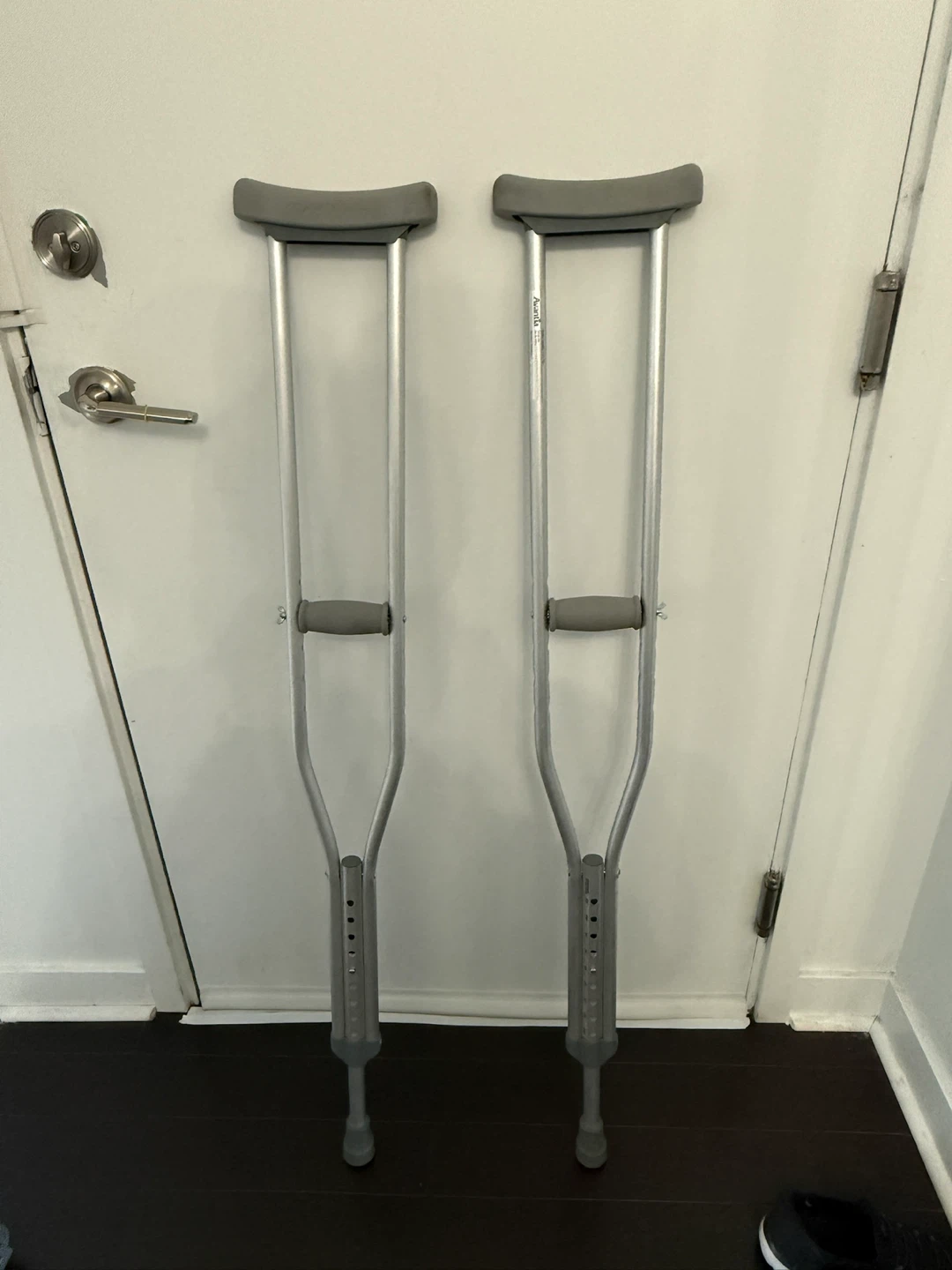 Adjustable Aluminum Crutches - Pair