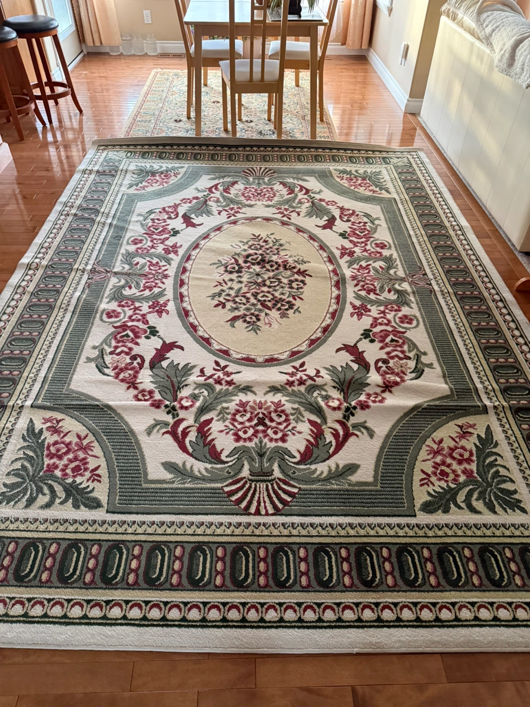 Area Rug - Traditional Floral Design - photo 3