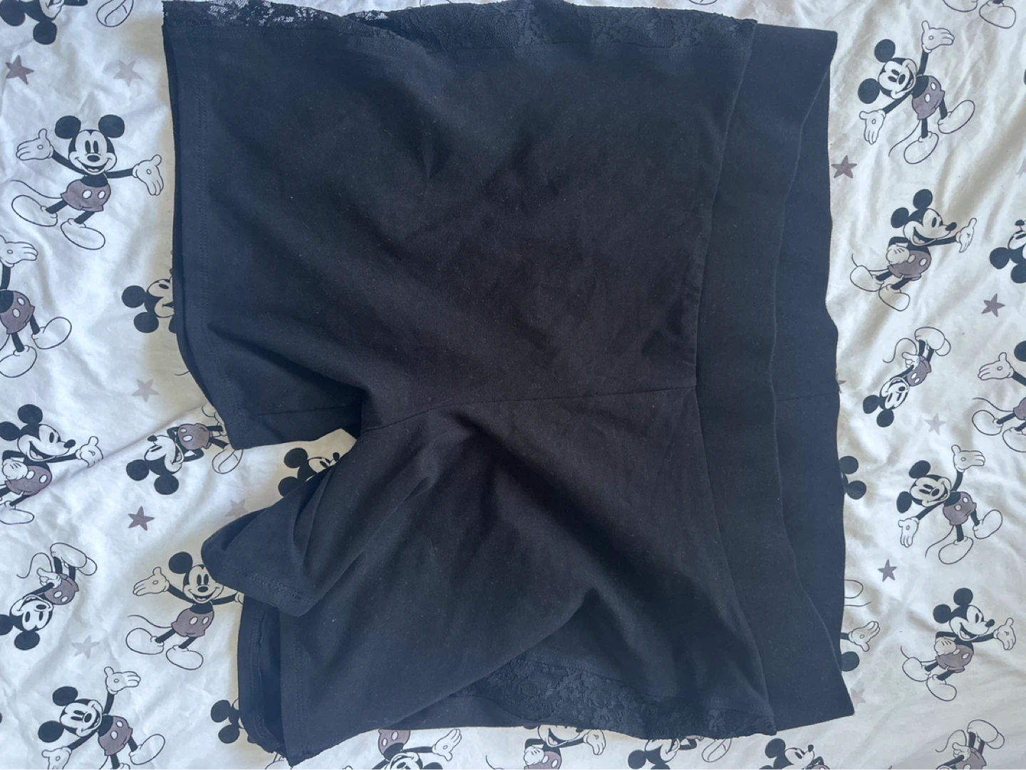 Torrid Black Lace Legging shorts  Size 3