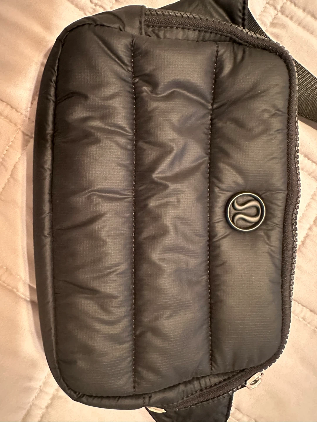 Lululemon Black Quilted Belt Bag - photo 2