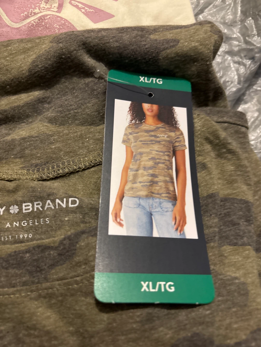 Lucky Brand, Quiksilver, and Kirkland Signature T-Shirts XL/TG - photo 5