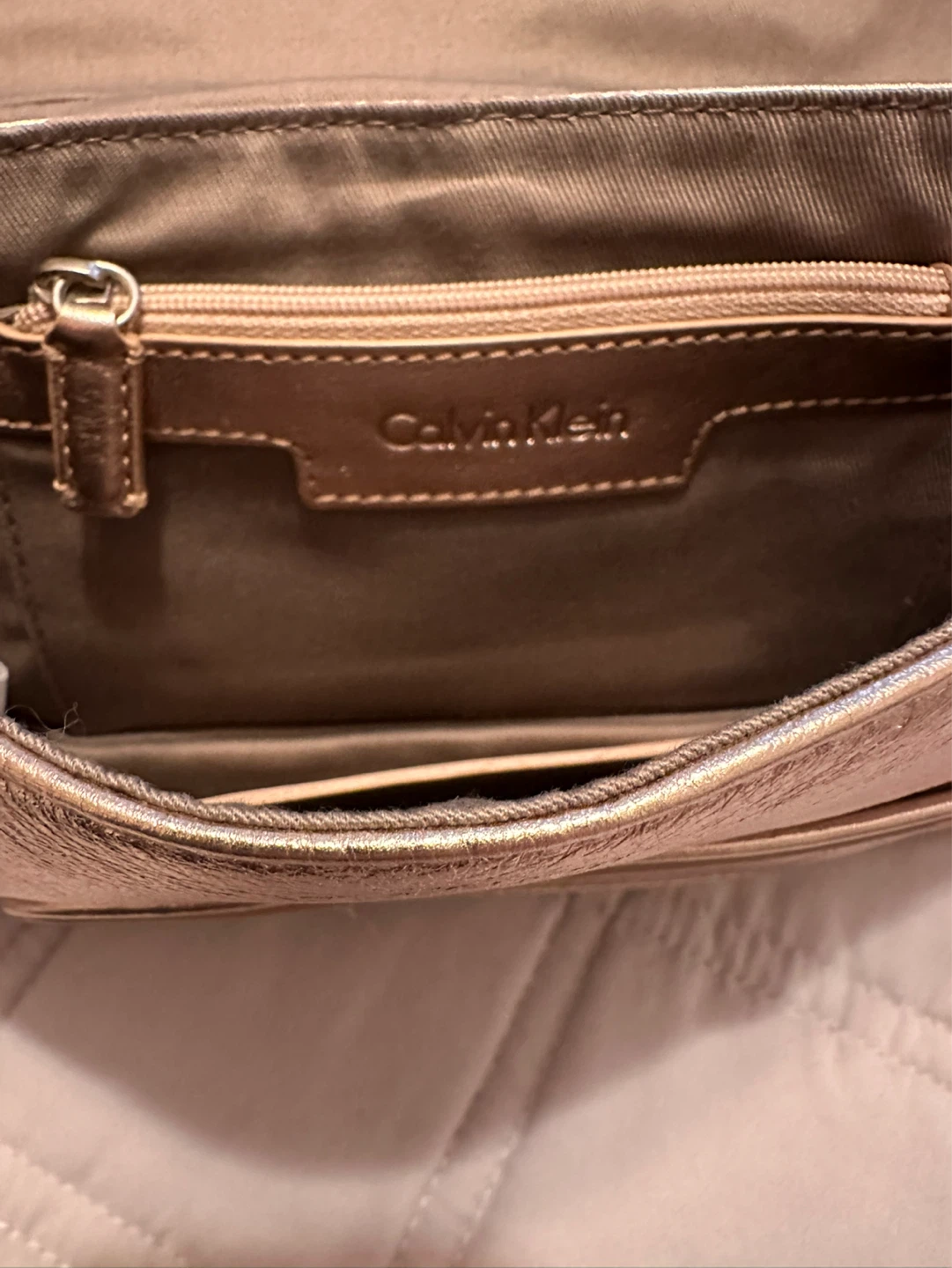 Calvin Klein Rose Gold Shoulder Bag - photo 3