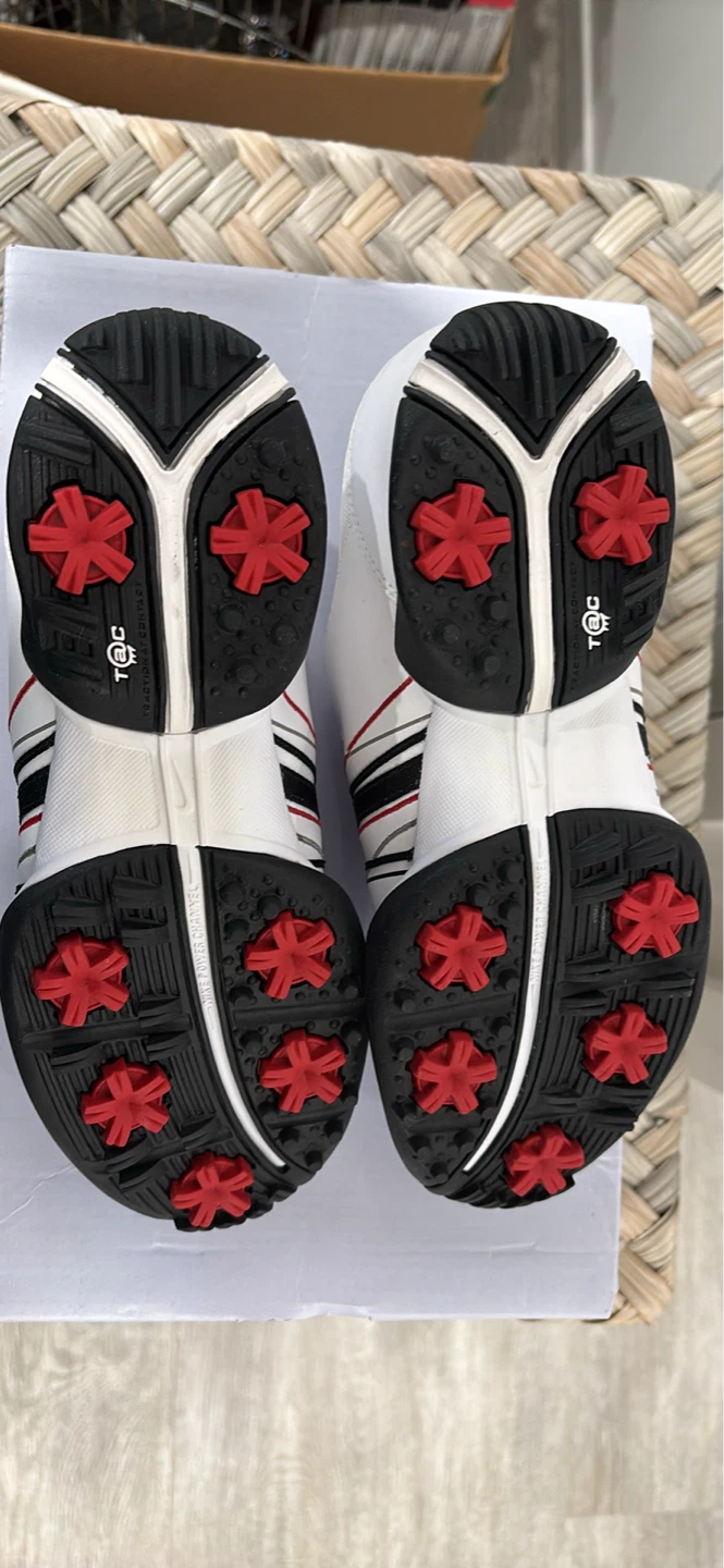 Nike women’s Golf Shoes - New - photo 2