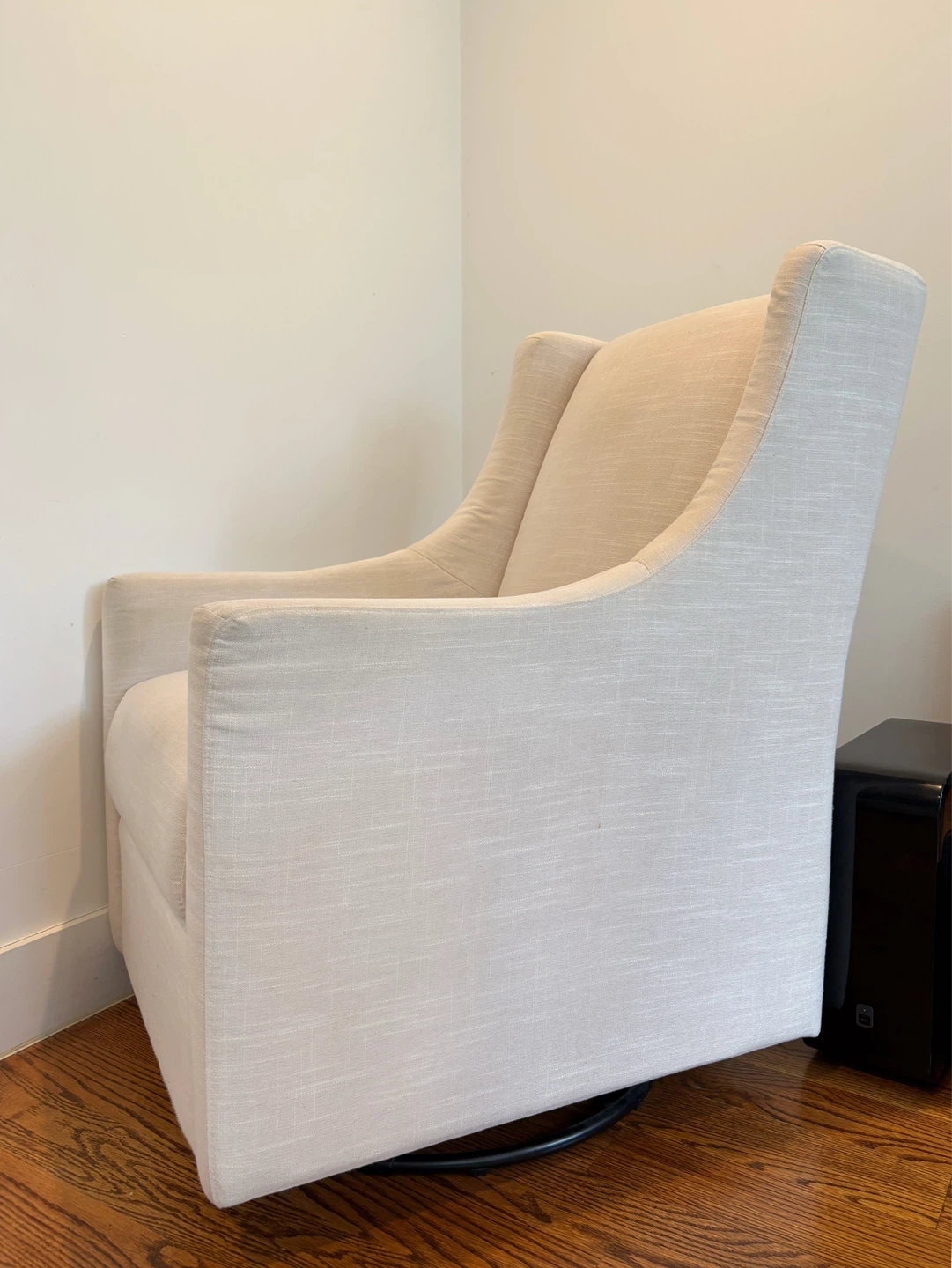Babyletto Toco Swivel Glider and Ottoman - photo 3