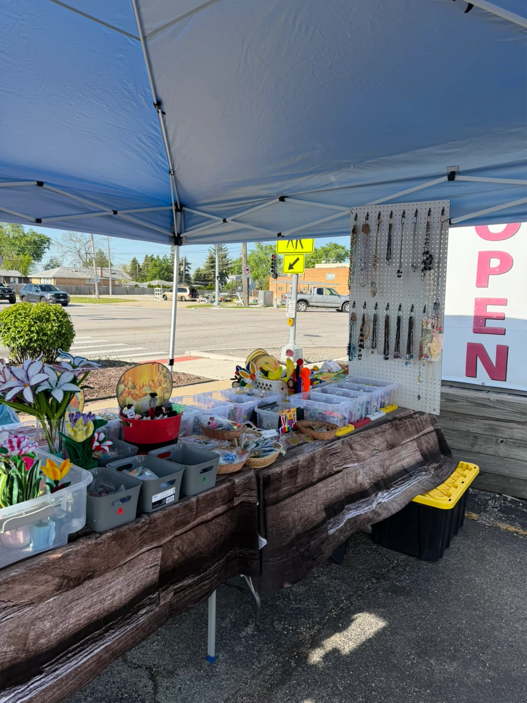 Garage sale 11241 W Grand Ave Melrose Park IL 60164 - photo 2