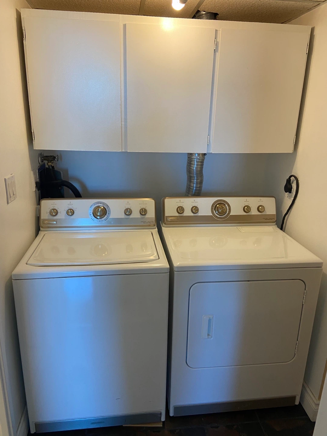 2 bedrooms 1 bathroom Independent Apartment available for rent