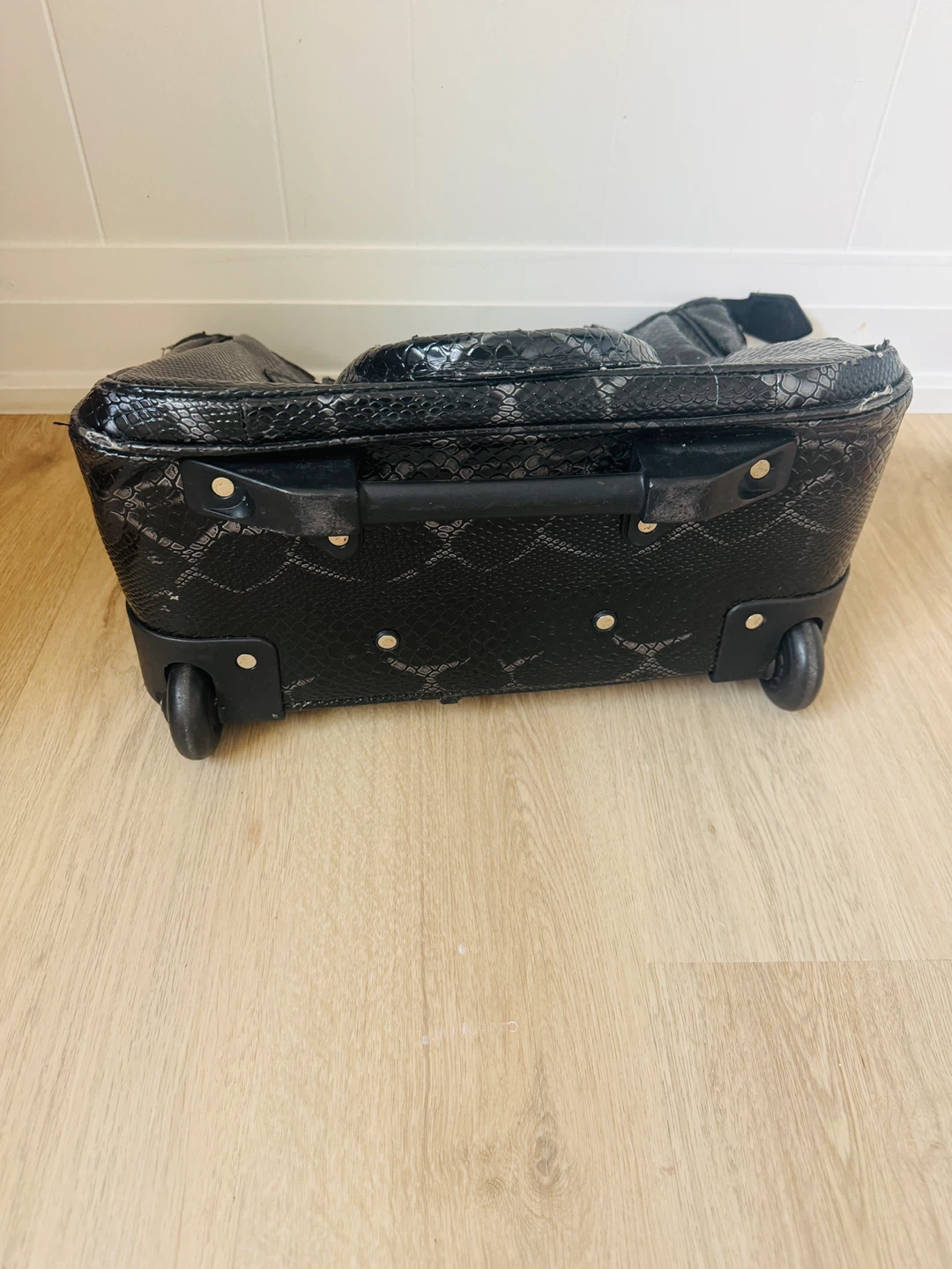 Tracker Black Faux Snakeskin Rolling Laptop Bag - photo 5