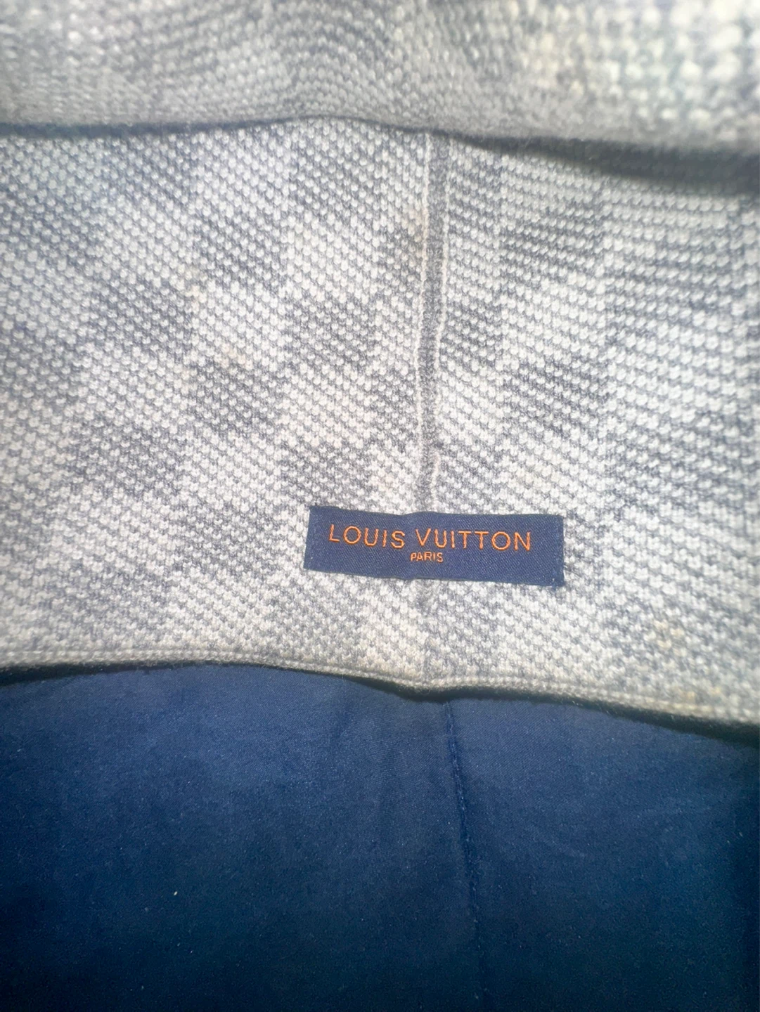 Louis Vuitton Beanie Hat Grey Damier Pattern - photo 2