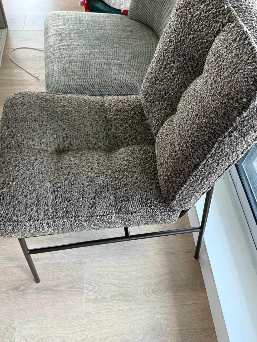 Free Chair - Urban Barn Accent Chair - photo 2