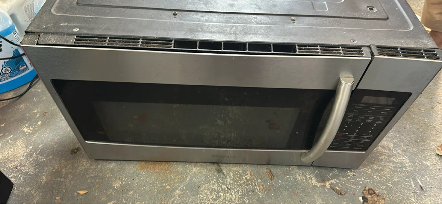 Samsung Over-the-Range Microwave - photo 2