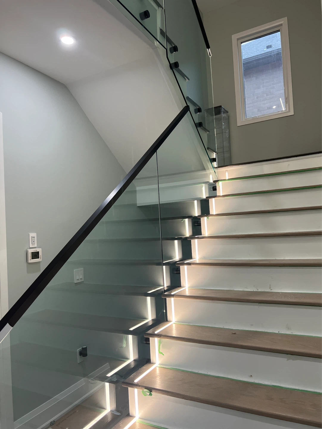 Modern Glass Staircase Railing System - photo 2