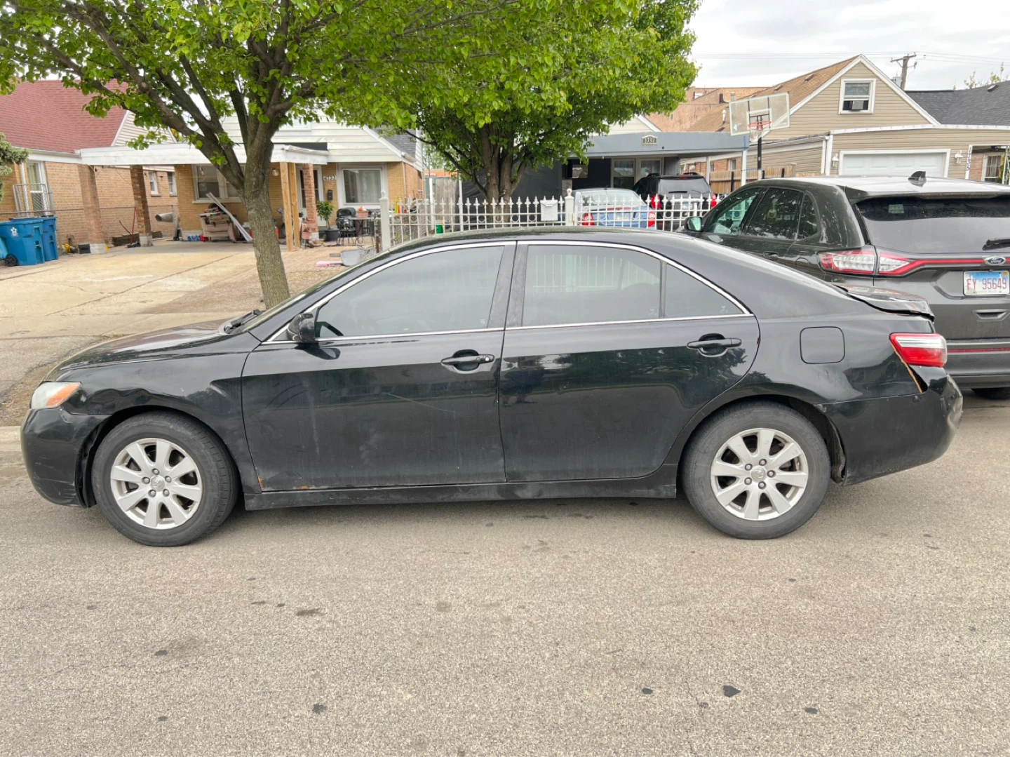 Black Toyota Camry Hybrid Sedan - photo 3