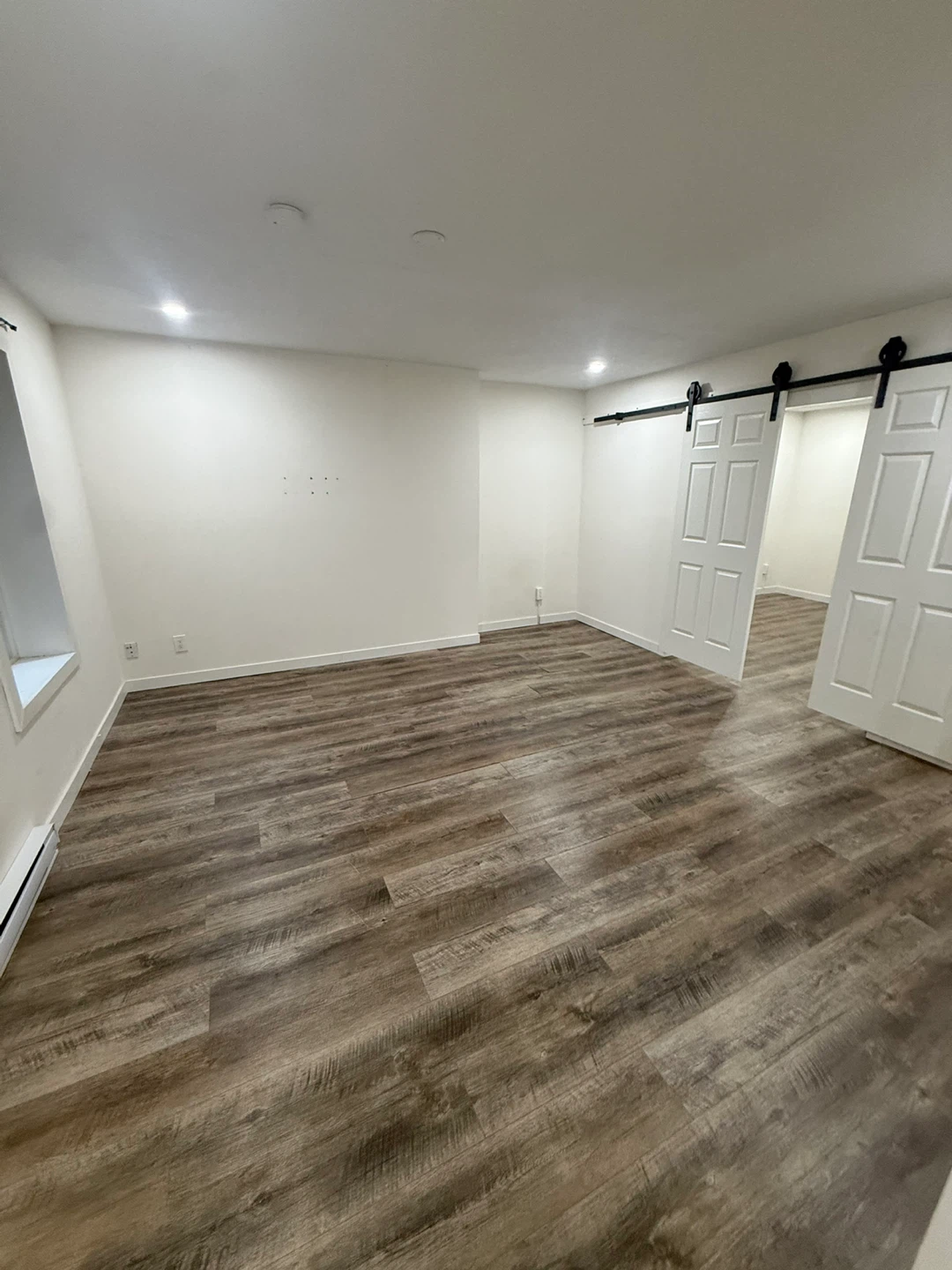 1 Bedroom Apartment for Rent - photo 5