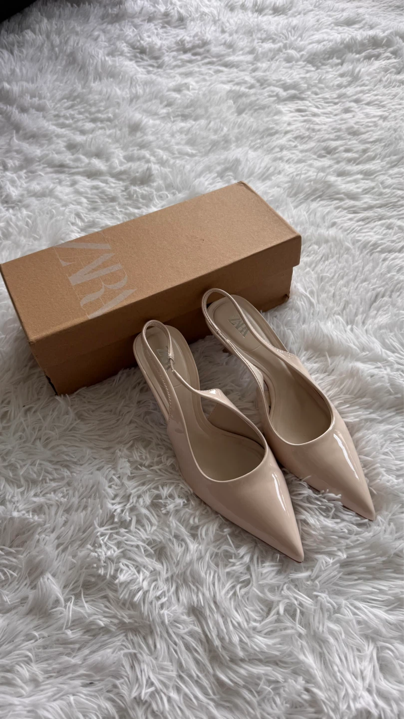 ZARA Beige Patent Slingback Heels Size 36