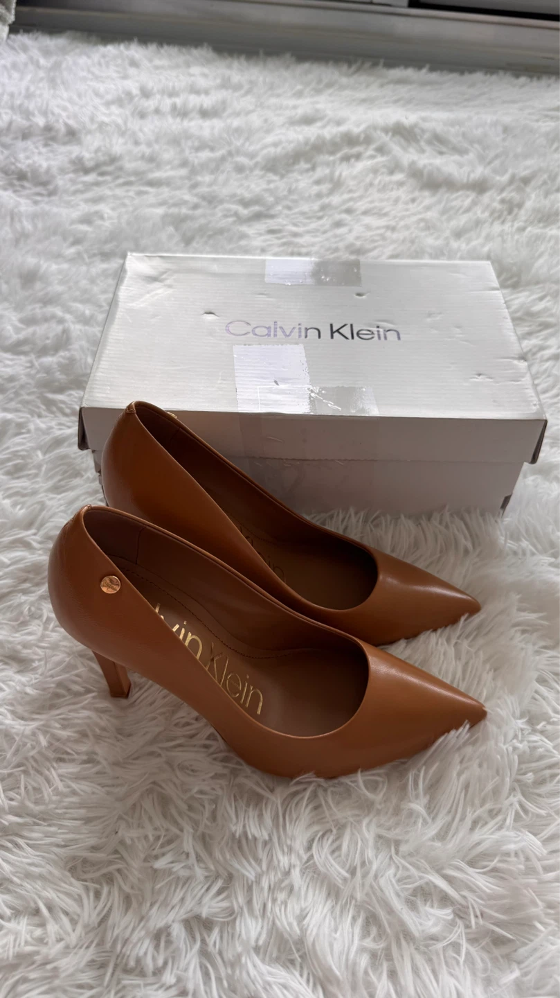 Calvin Klein Women's Brown Leather Heels Size 6.5M