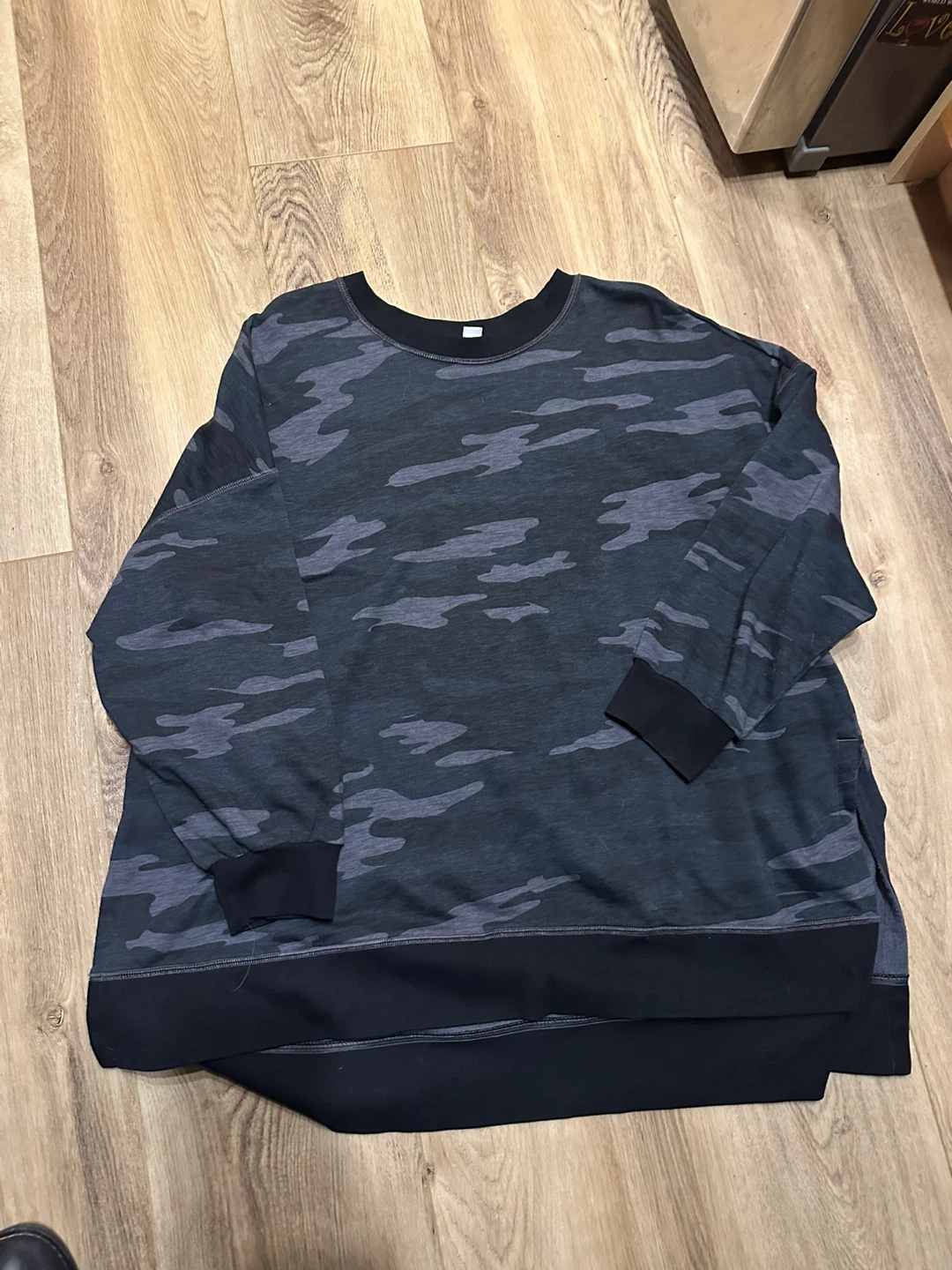 Old Navy Camo Crewneck Sweatshirt 3X