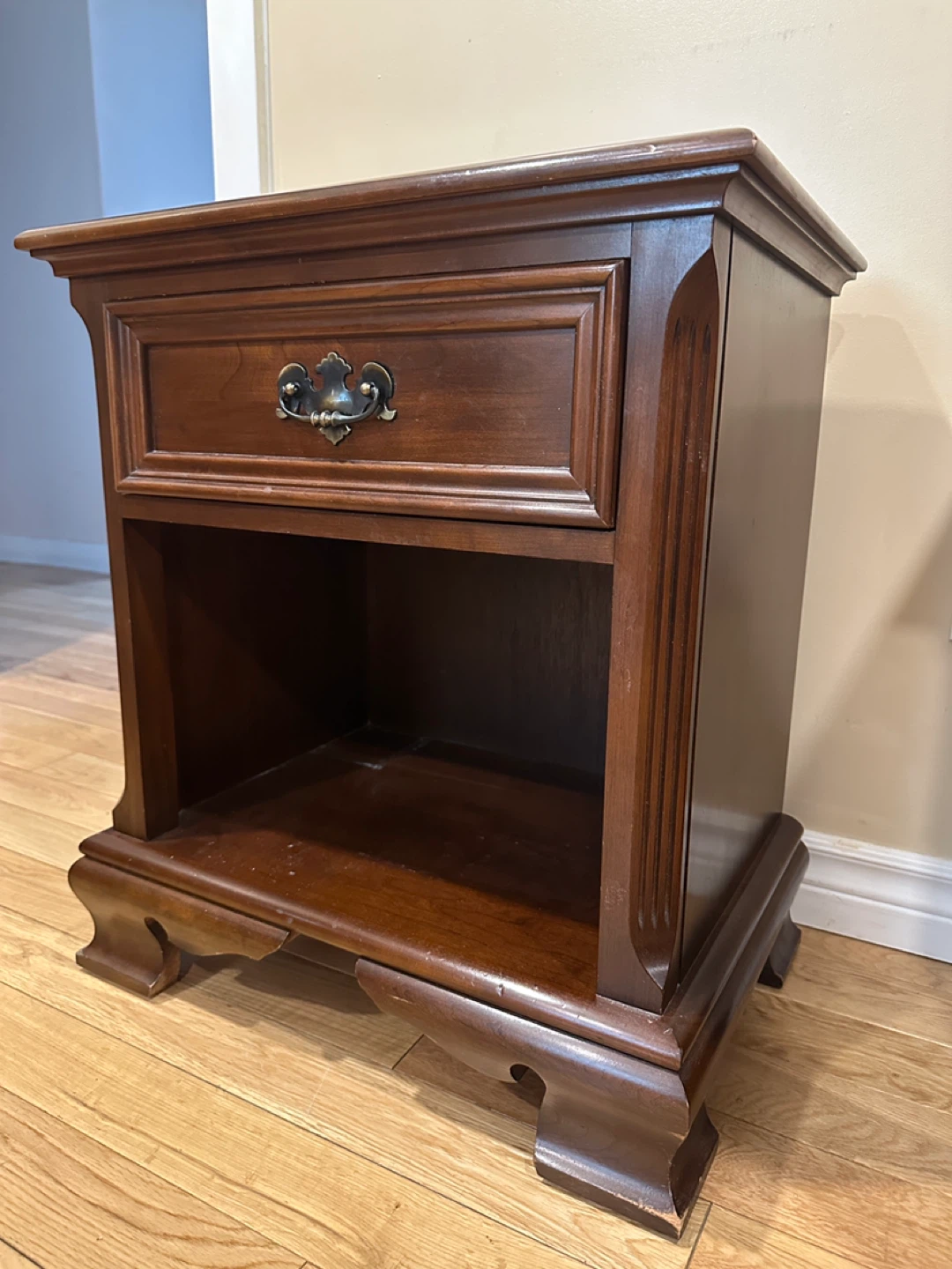 Gibbard Solid Cherry Wood Nightstand (CAN DELIVER) - photo 3