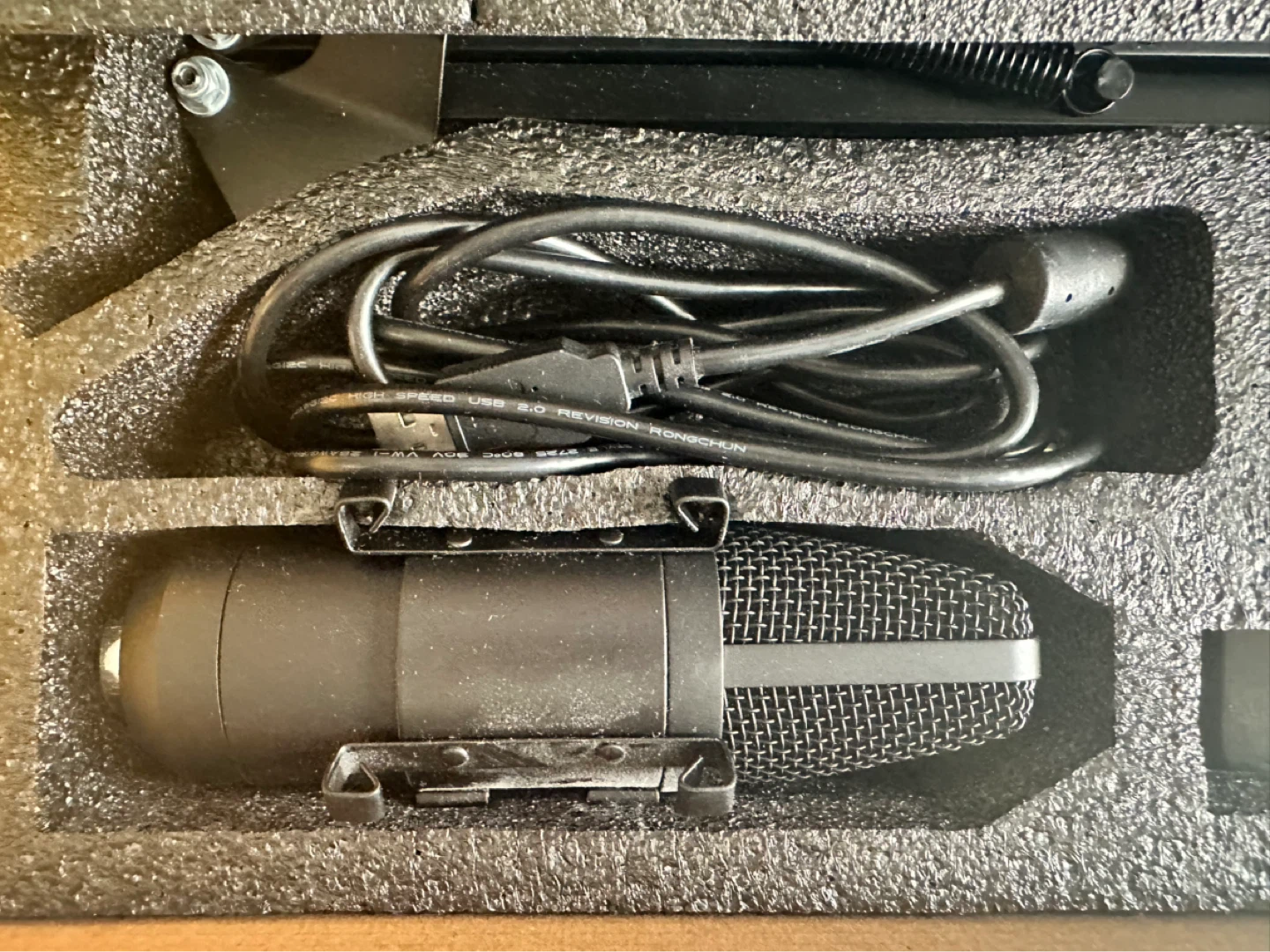 Maono AU-A04 Podcasting Microphone Kit - photo 4