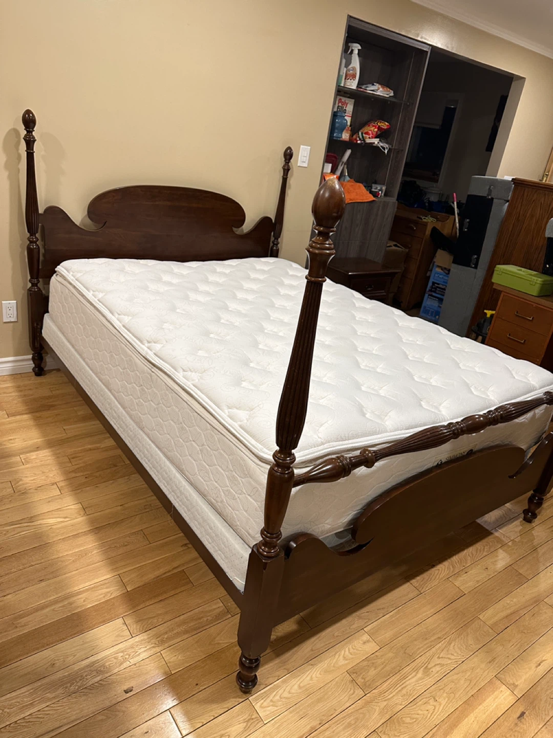Vintage Gibbard Cherry Queen Size Poster Bed Set (CAN DELIVER) - photo 2