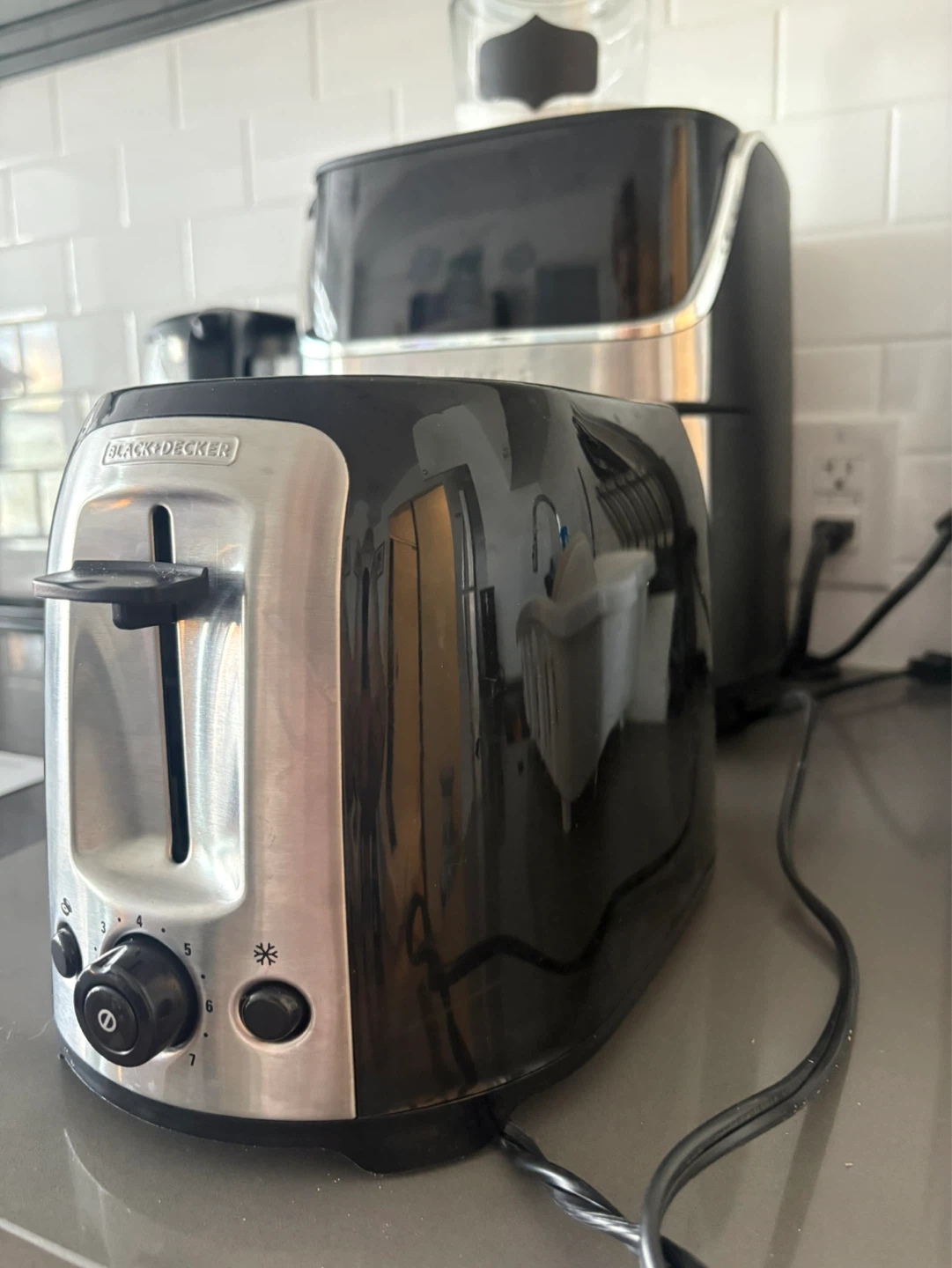 Black+Decker 2-Slice Toaster - photo 3