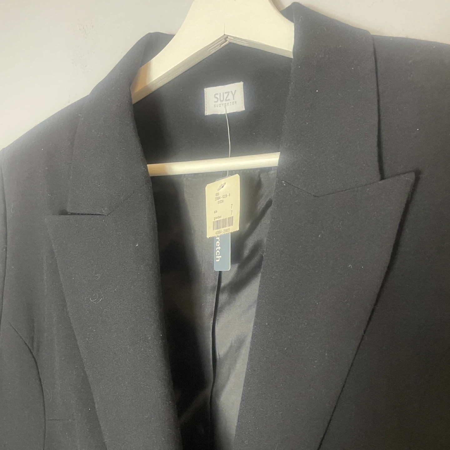 NWT Suzy Shier Black Blazer with Chain Detail Size Medium - photo 3