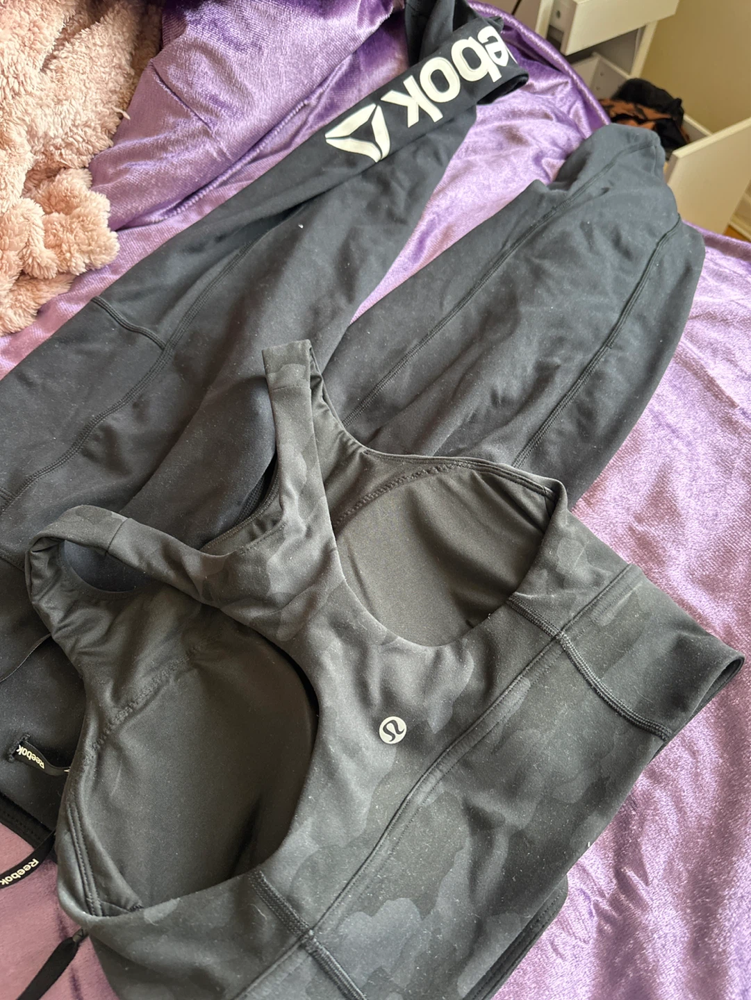 Reebok & Lululemon Athleisure Set - photo 2