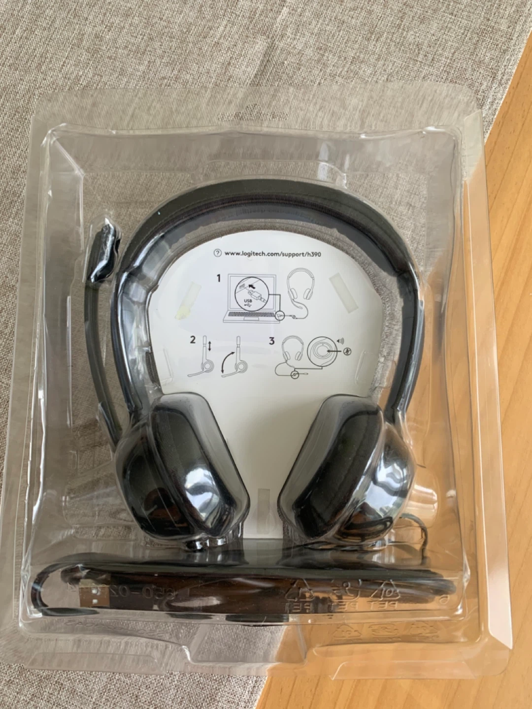 Logitech H390 USB Computer Headset - photo 2