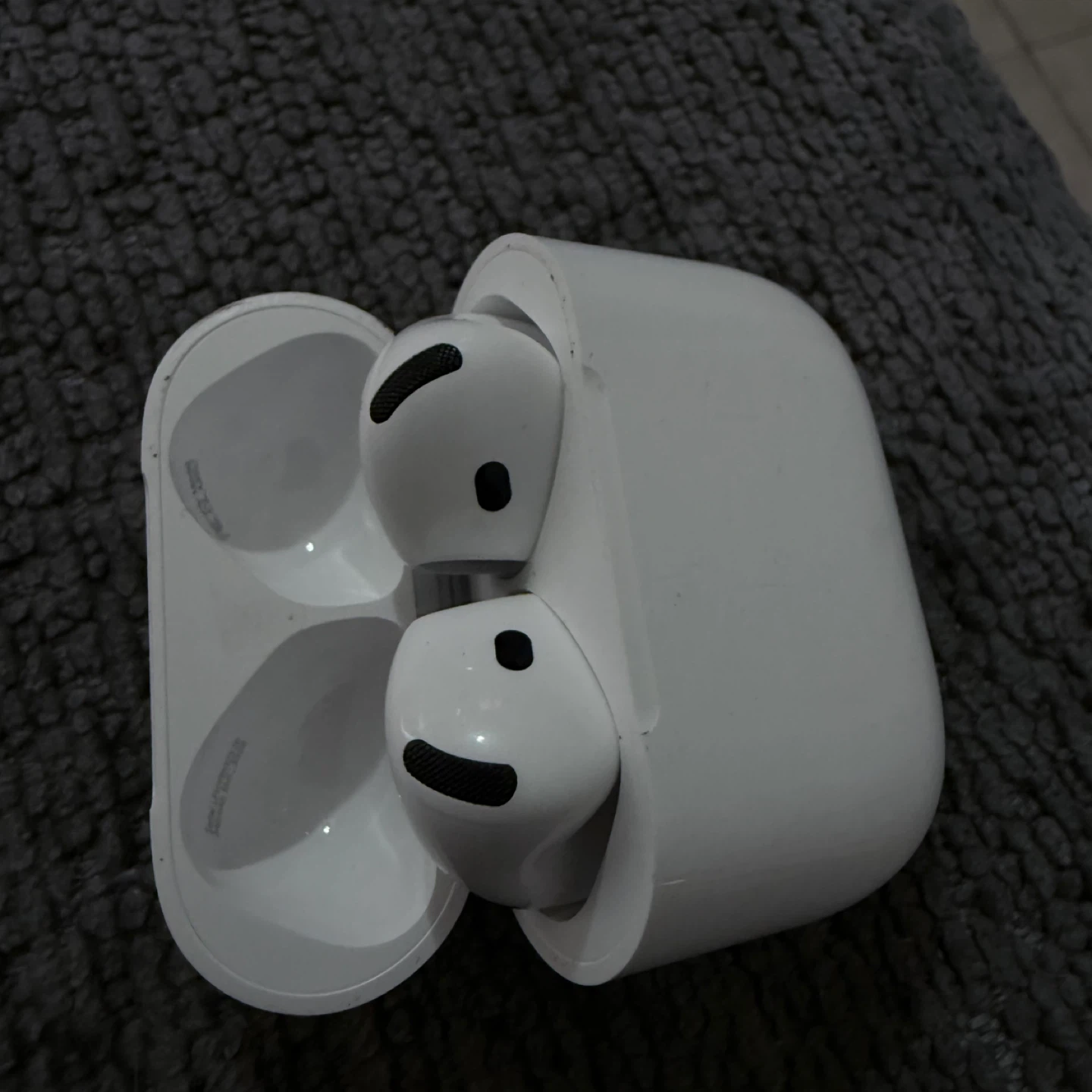 Apple AirPods 3rd Generation - photo 5