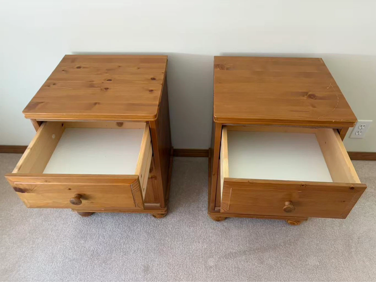 pair of nightstands wooden - photo 2