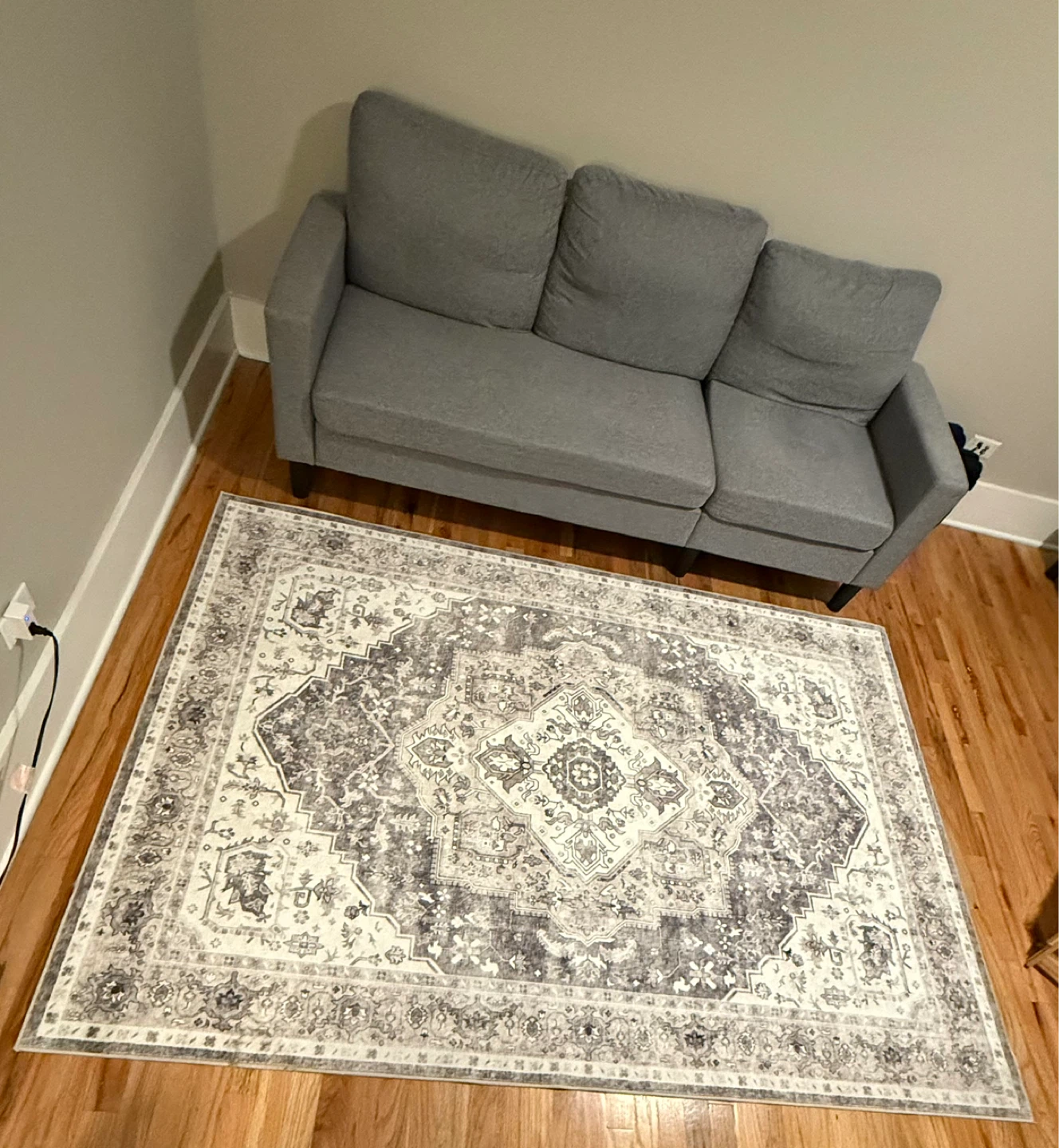 Persian Style Area Rug - photo 2