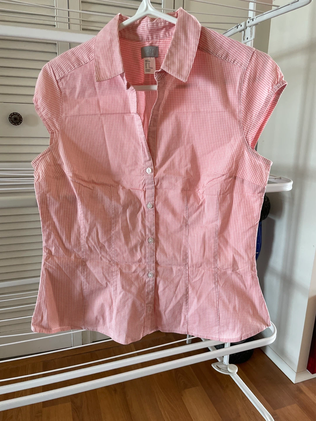 H&M Pink Gingham Cap Sleeve Shirt