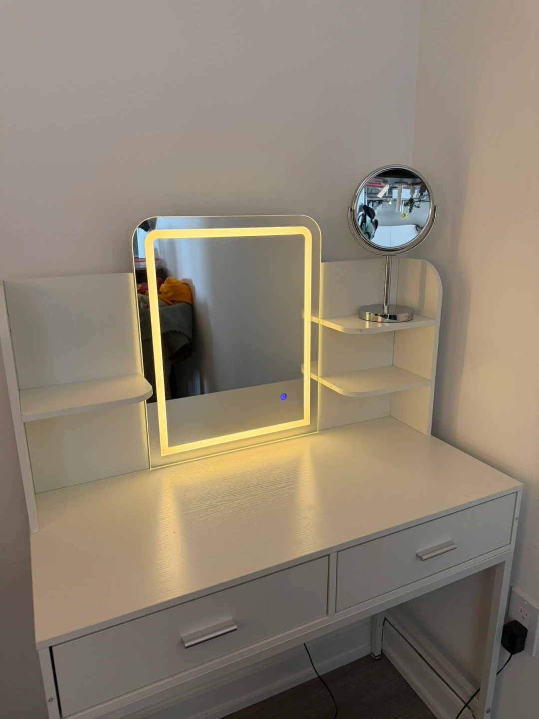 White Vanity Desk with Light-Up Mirror - photo 4