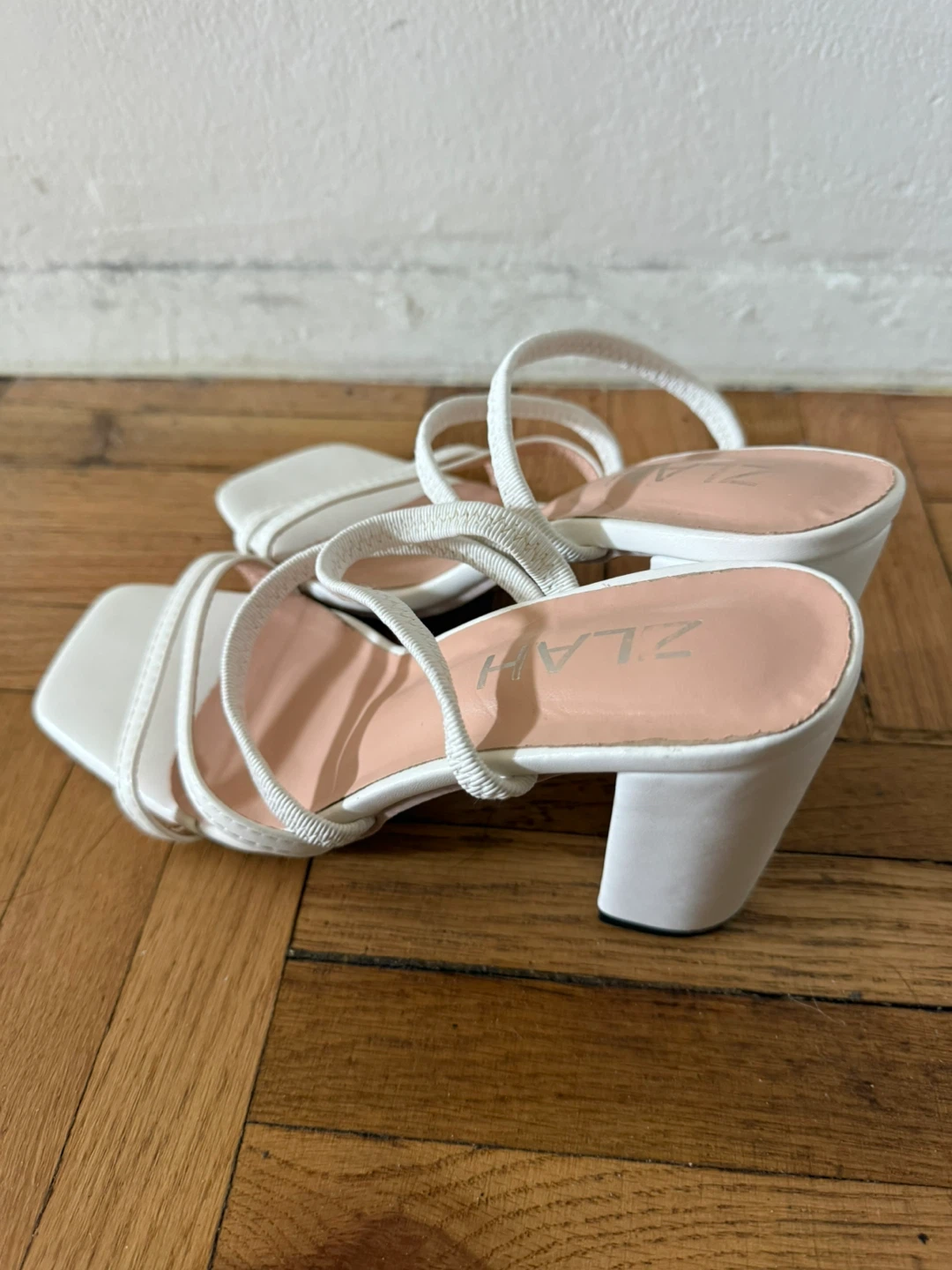 Zlah White Block Heel Sandals Women's Size 9