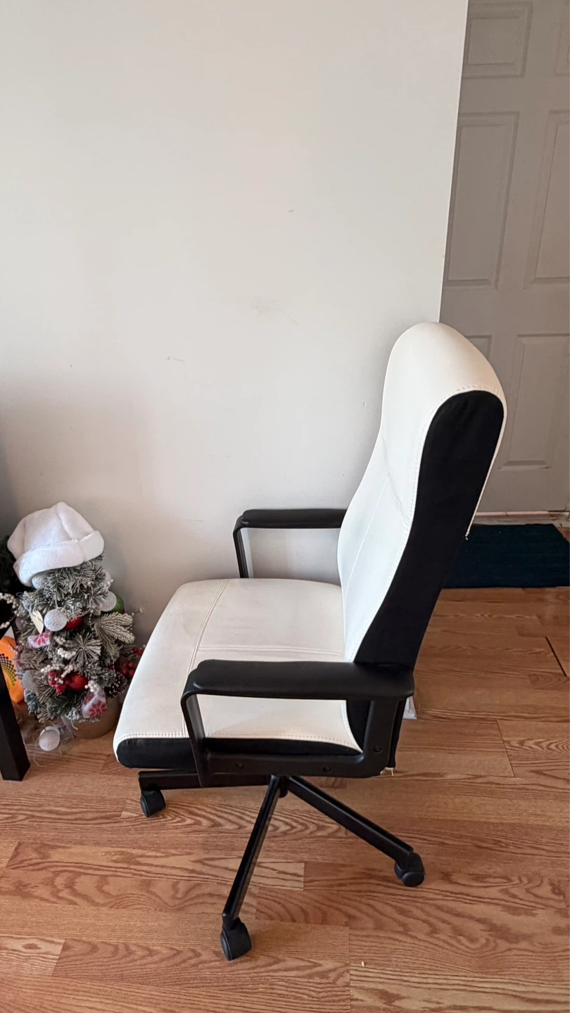 White and Black Ergonomic Office Chair