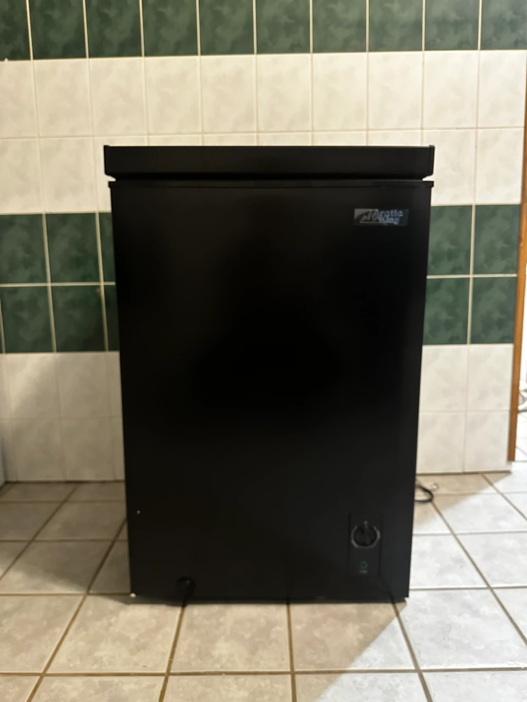 Midea Chest Freezer - photo 2