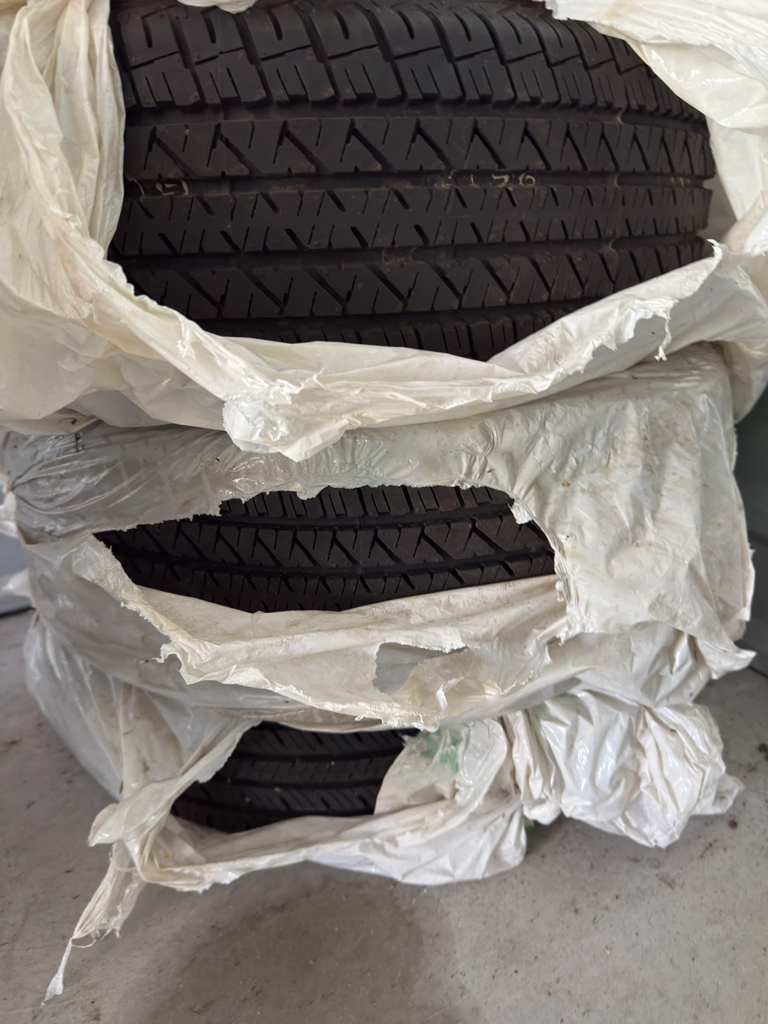Westlake Tires - 215/60R16 95H