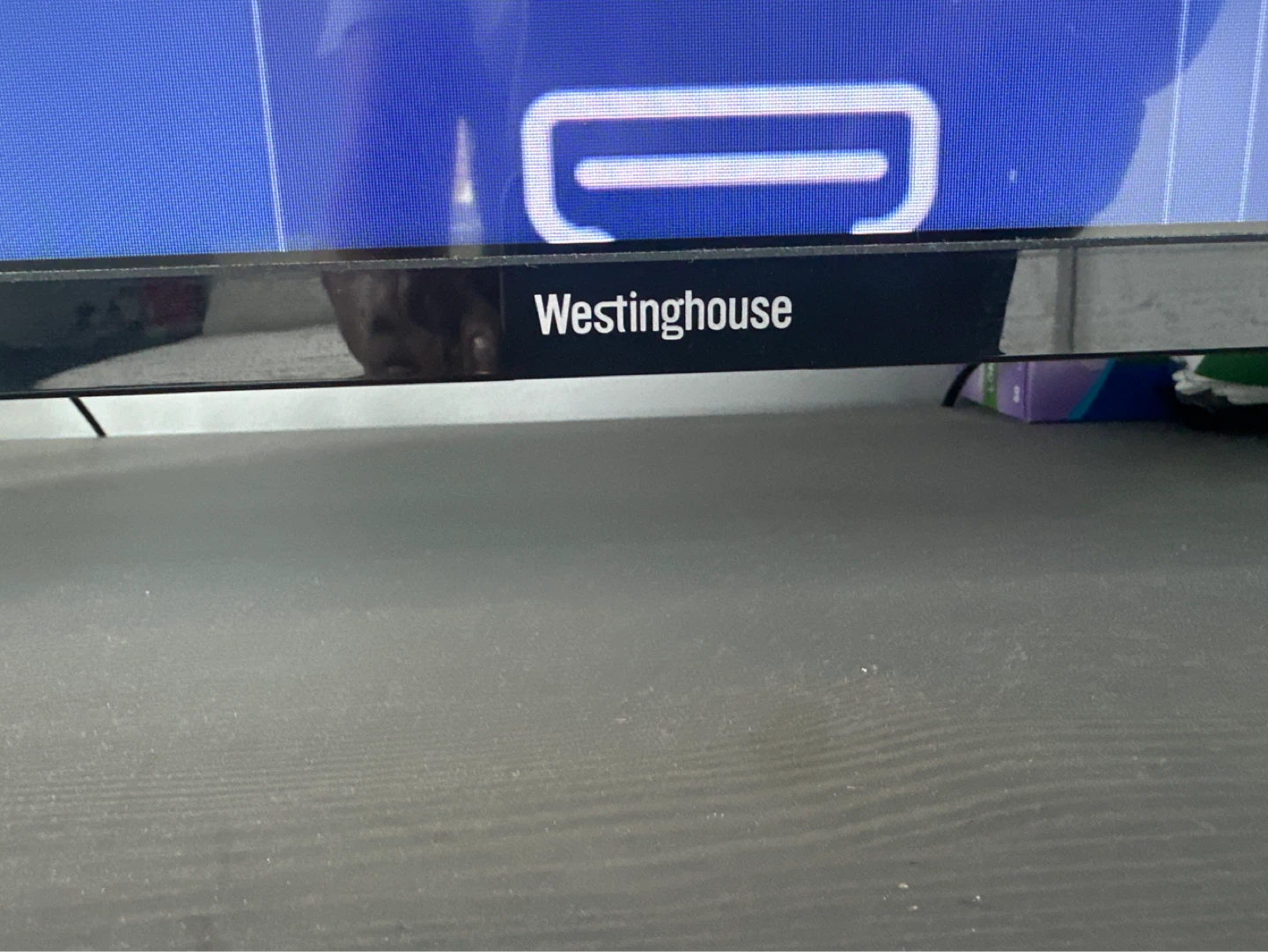Westinghouse 43" LED Roku TV - photo 3