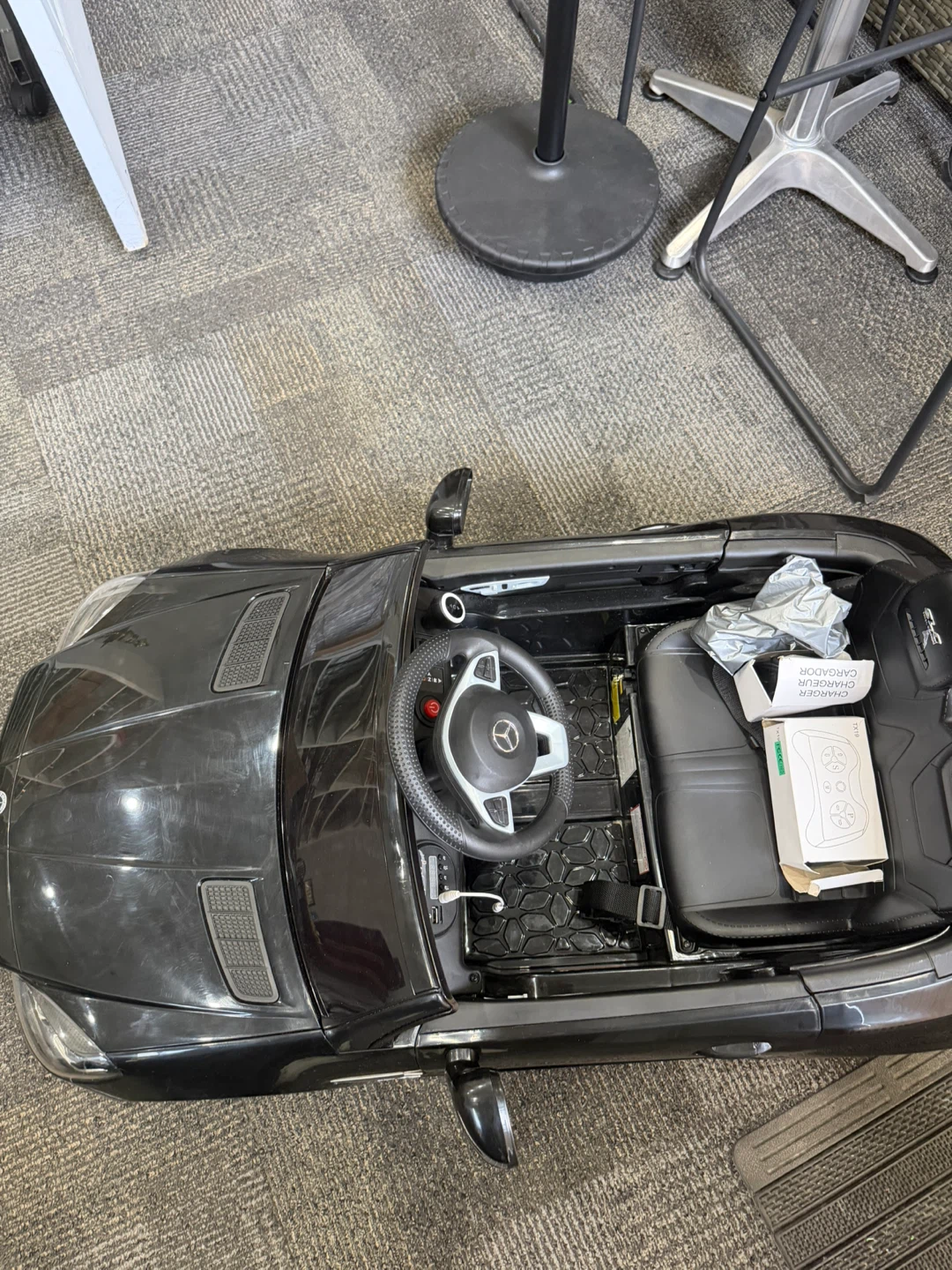 Mercedes-Benz SLC 300 Ride-On Car for Kids - photo 2