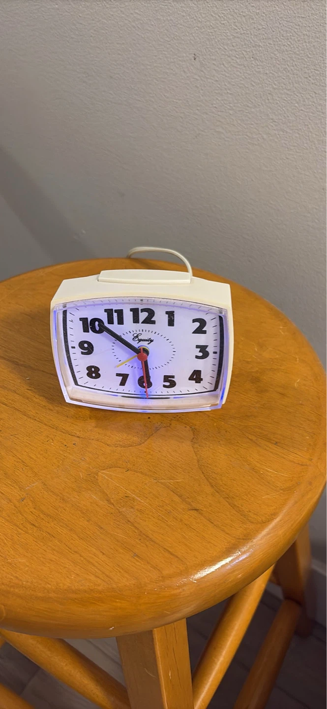 Electrical Smithsonian Alarm Clock - photo 4