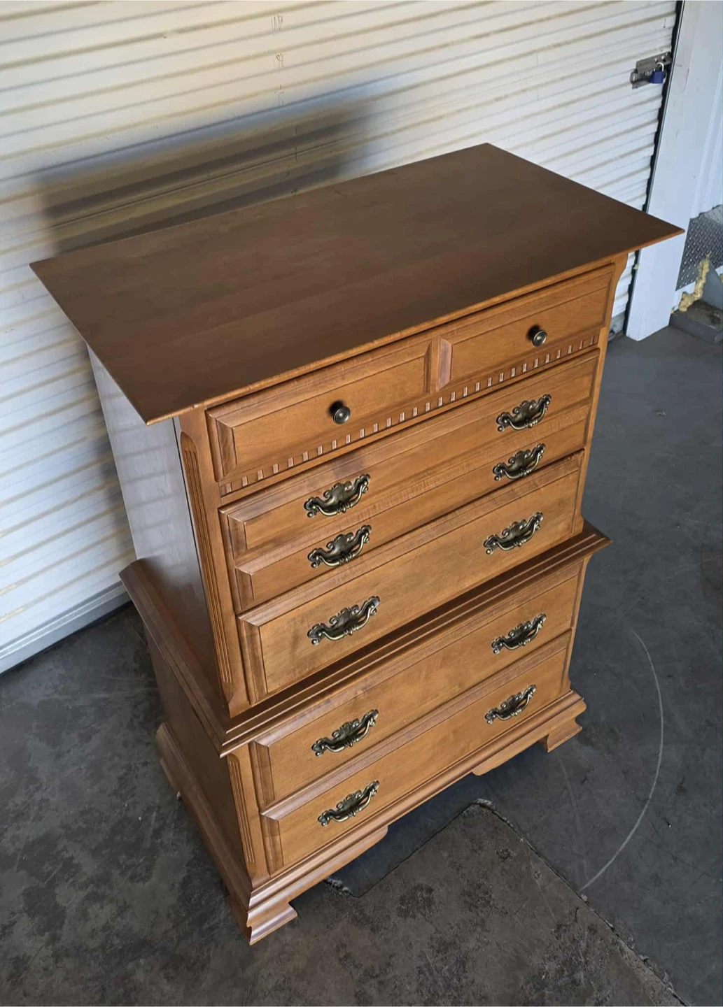 Vintage solid maple 5 drawer tall boy dresser - photo 2